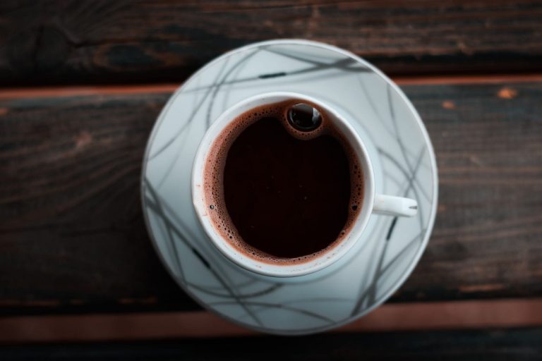 Enjoy Coffee Without Acid Reflux: Tips, Bean Choices, And Brewing Hacks