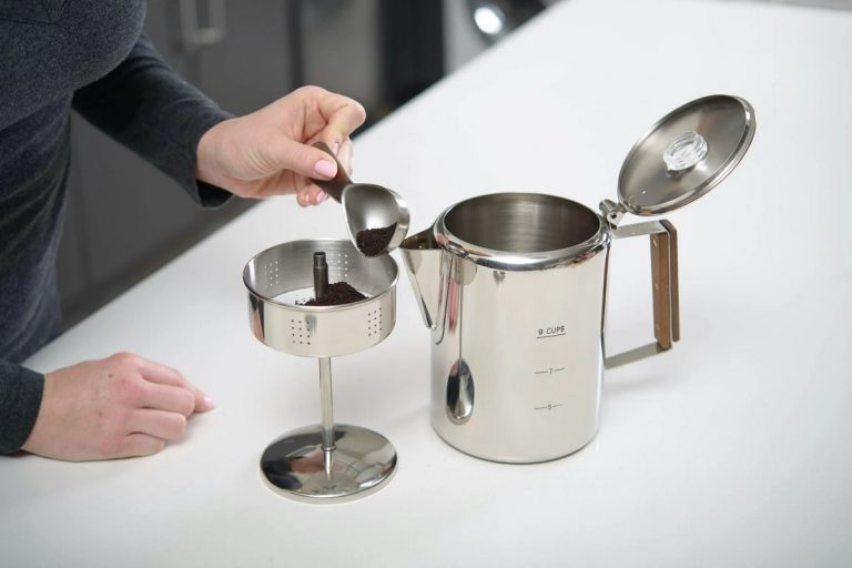 How Much Coffee In A Percolator: Perfect Measurements for Rich Flavor