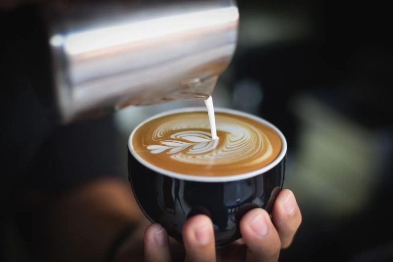 How Much Milk in a Cappuccino? Perfect Amounts for Creamy, Balanced Flavor