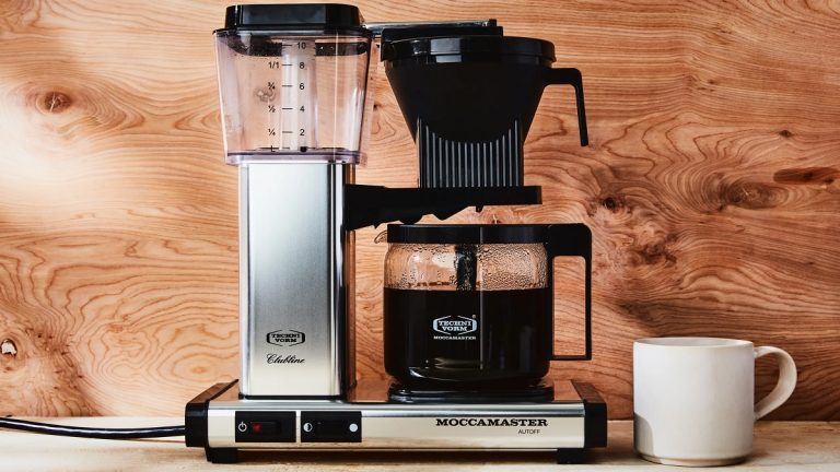 How to Clean a Glass Coffee Pot Quickly and Effectively for Sparkling Results