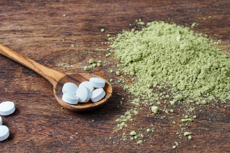 Does Matcha Have L Theanine? Benefits, Effects, and How It Works