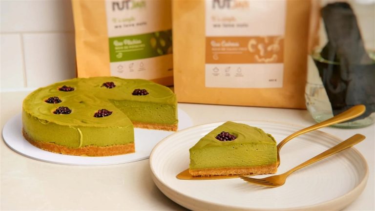 How To Make A Matcha Cake: Step-By-Step Tips For A Perfect Green Tea Dessert
