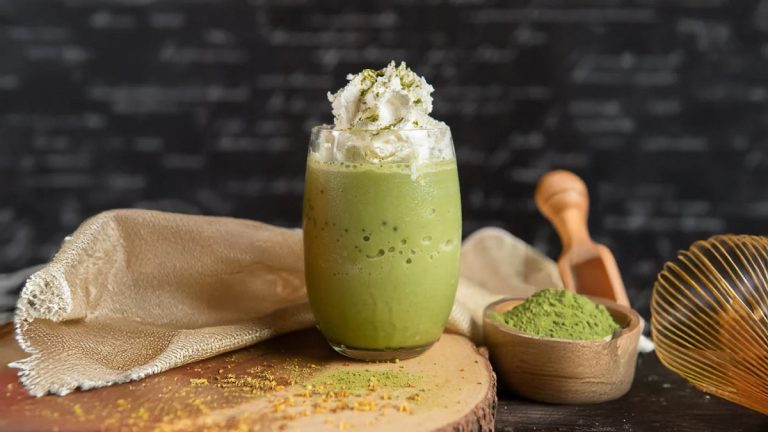 How To Make A Matcha Latte: Step-By-Step Guide For Creamy Green Tea Bliss