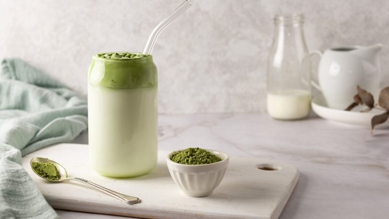 Is Matcha Good For Sore Throat? Benefits and Precautions